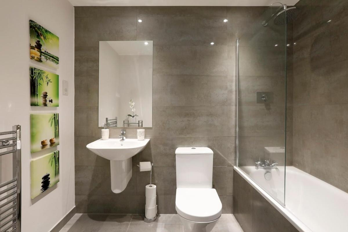 Redhill Queensgate - Modern 1 Bedroom Apartment Kültér fotó