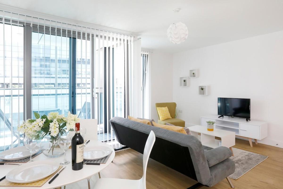 Redhill Queensgate - Modern 1 Bedroom Apartment Kültér fotó
