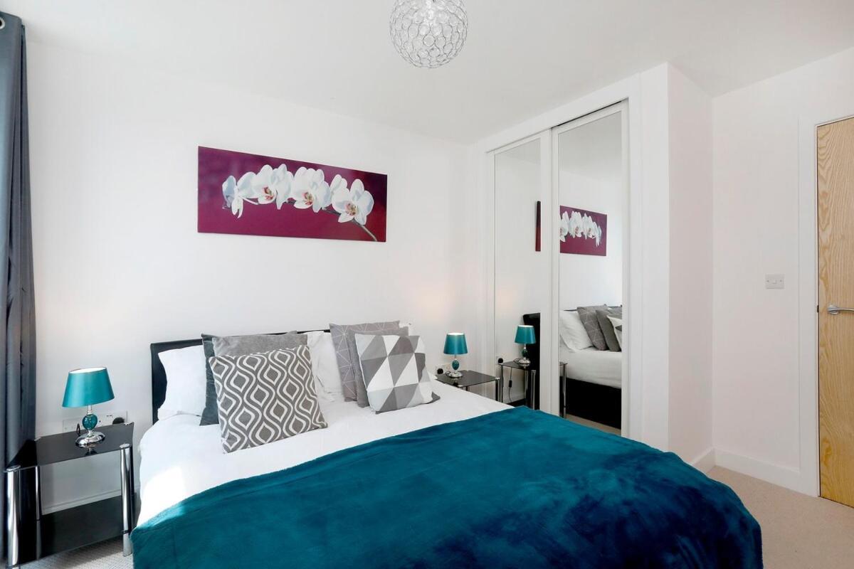 Redhill Queensgate - Modern 1 Bedroom Apartment Kültér fotó